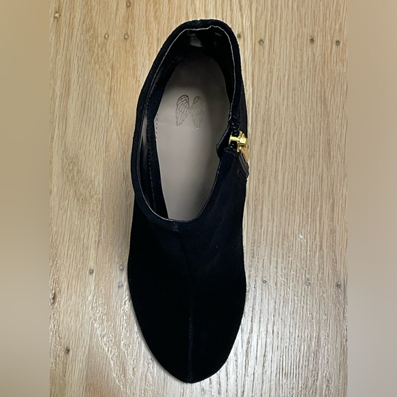 Victoria’s Secret Very Sexy Leather Bootie, size 5 - Picture 3 of 7